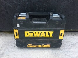 Перфоратор DeWalt D25334